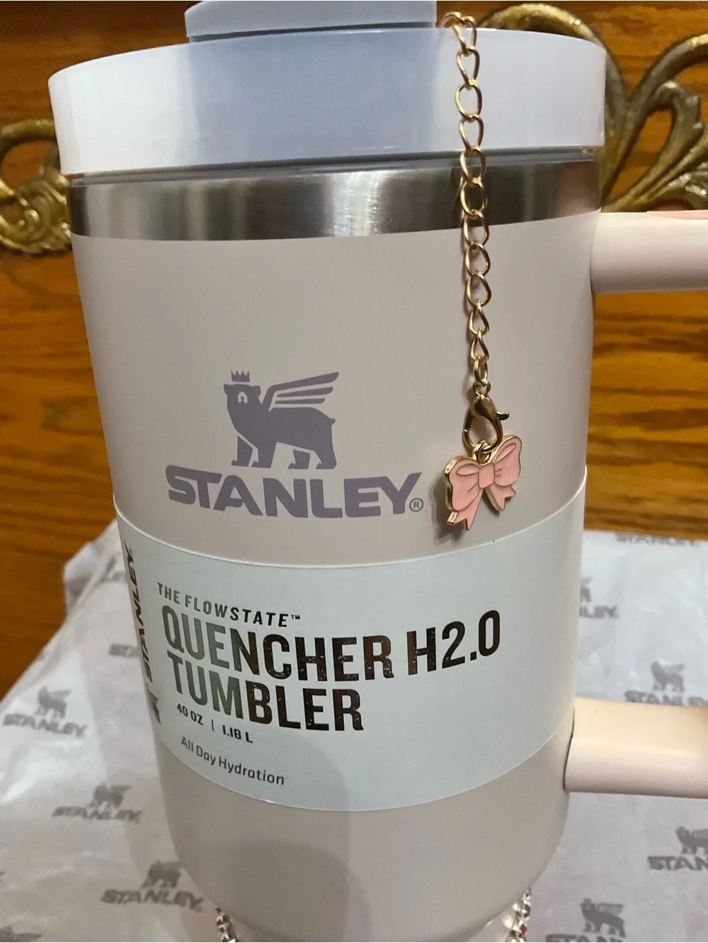 Stanley Quencher Tumbler – Pink and Cream Two-Tone 40oz